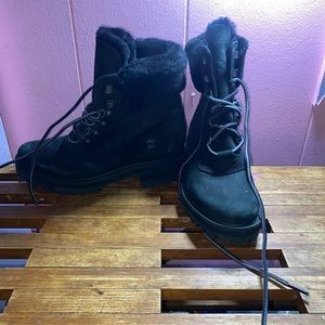 Good condition black timberlands